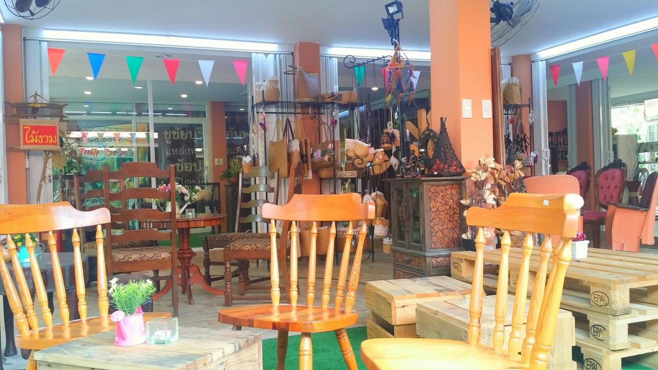 Chuchaiburi Sri Amphawa Exteriör bild