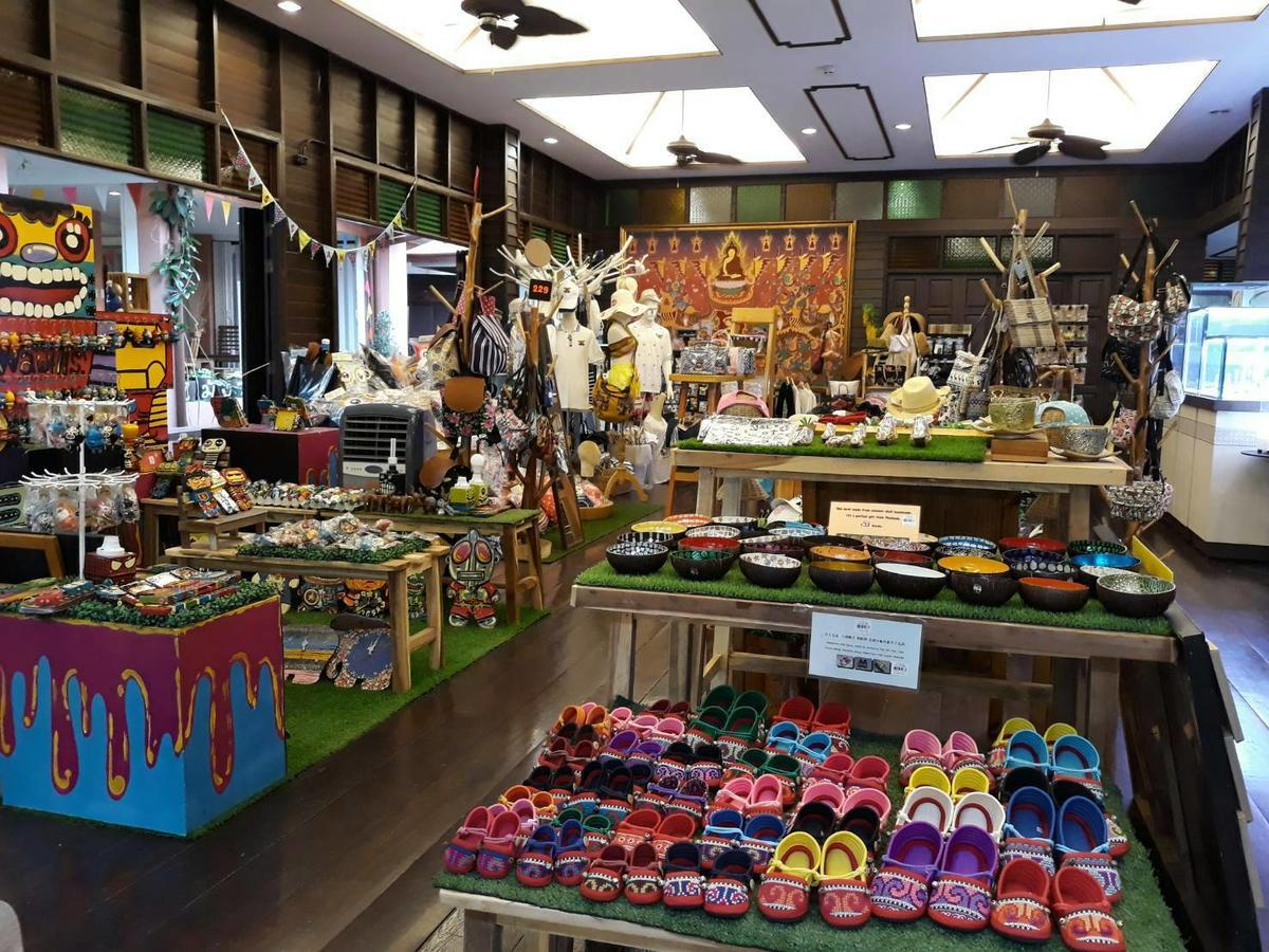Chuchaiburi Sri Amphawa Exteriör bild