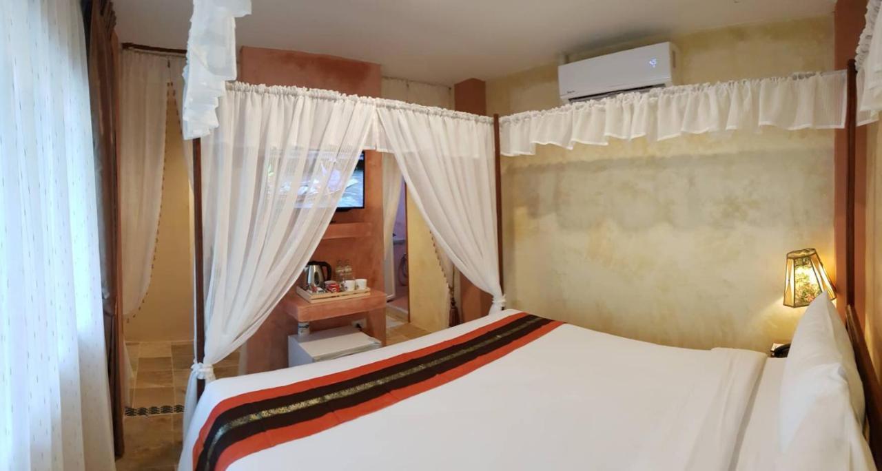 Chuchaiburi Sri Amphawa Exteriör bild